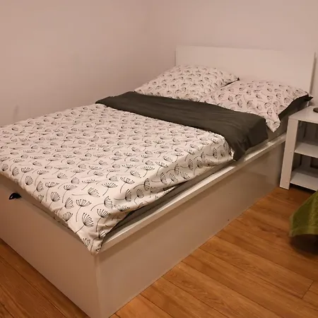 Apartamento Wyszynskiego 2b